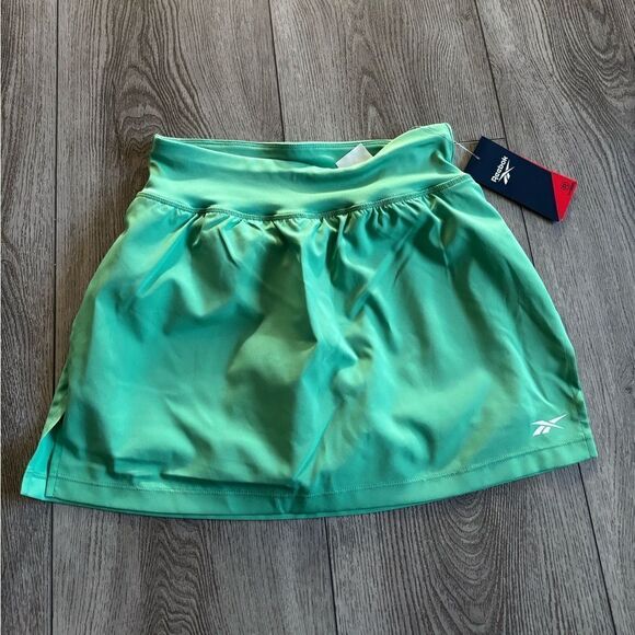 Reebok woman’s ID train skort - Picture 1 of 4
